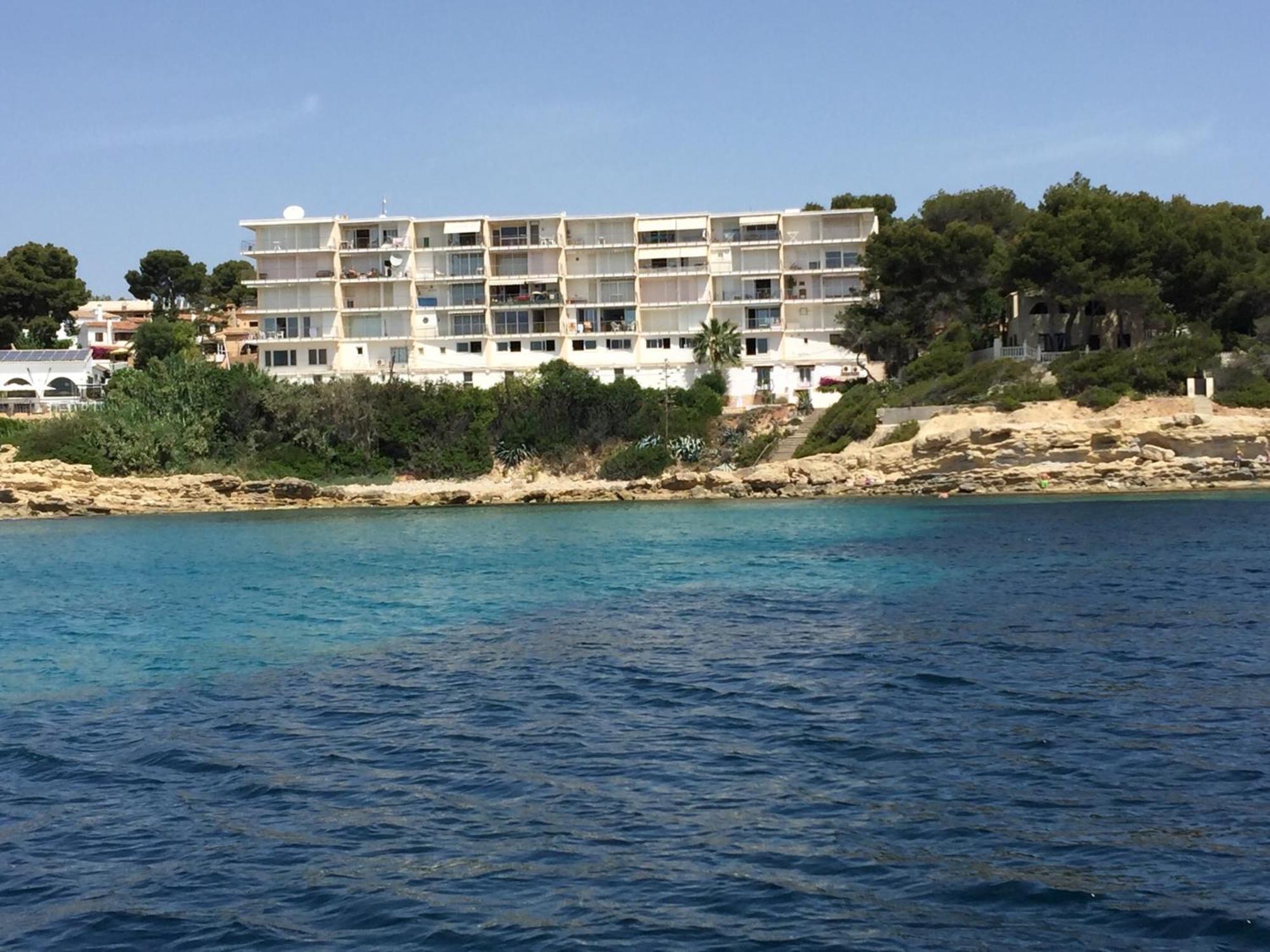 Sea Front, First Line, Air Conditioning, Heating, First Floor, 2 Habs 4beds Apartament Moraira